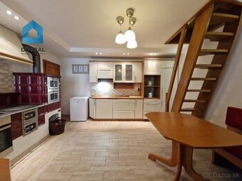 KRÁSNA ZARIADENÁ VIDIECKA VILKA S POZEMKOM 2870M2, Dojč