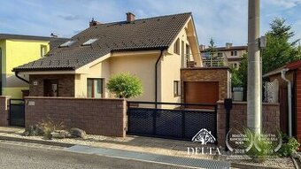 DELTA- Pekný 5 izbový rodinný dom po kompletnej rekonštrukci