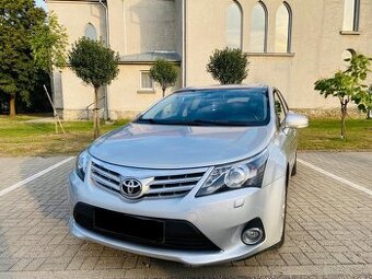 Toyota Avensis 2.0D-4D Premium