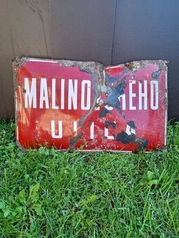 Smaltovaná tabuľka Malinovského ulica BB  a Pivnica TOP