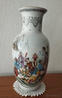 Vysoká porcelánová váza