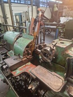 Soustružnický automat MAS A20