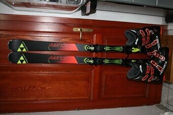 lyže Fischer Rc 4 178 cm , lyžiarky tecnica 47