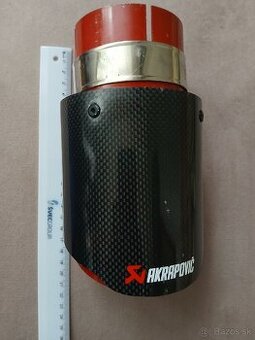 Predám koncovku na výfuku AKRAPOVIČ