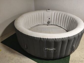 Nafukovacia vírivka