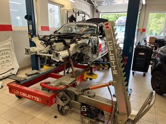 Autoklampiar v autoservise a karavanservise