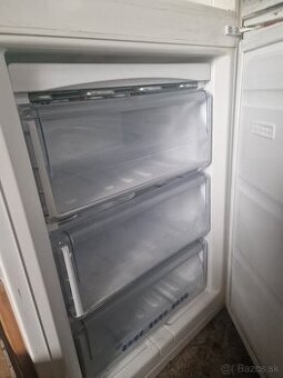 Ponukam chladnicku s mrazakom.vyborny stav
