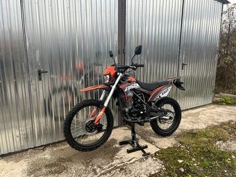 Cestné enduro Asix  250 cm3  21/18 + Štartér stav 0 mth