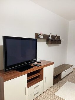 Ponúkame na prenájom 1 izbový byt na ul. Južná trieda.