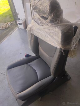 Predám sedadlo vodiča Mercedes Benz ML W163