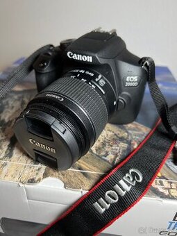Canon EOS 2000D + EF-S 18-55 mm f/3,5-5,6 DC III