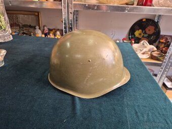 Predám úplne nové ani raz použité prilbi