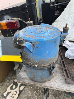 Predám nápravu Avia aj ku nej sú pár gúm aj 4 disky