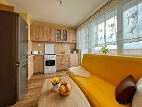 1 - izbový byt s 2 lodžiami v centre mesta Prievidza