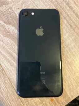 Predám iPhone 8