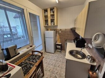 1-izbový byt s loggiou a s garážou / 37 m2 / - Žilina(Hájik)
