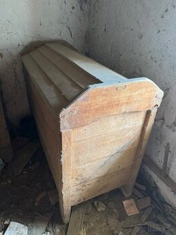 Predam stare drevené bedne pracovný stôl