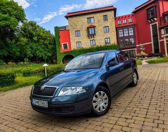 Škoda Octavia 2 Sedan 1.6 mpi benzín