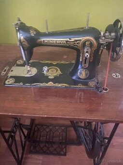 Šijací stroj funkčný zn.Minerva
