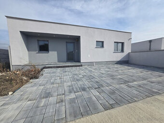 🏡 Na predaj – moderný 5-izbový rodinný dom v Galante (novost