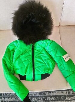 Trendy damska zelena bunda s kozusinou NOVA