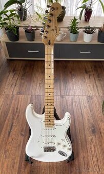 Fender Player Series Stratocaster MN Polar White - 1