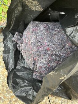 Geotextilia s travou na rychle zatravnenie pozemku