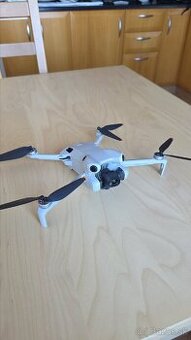 DJI Mini 4 Pro Fly More Combo