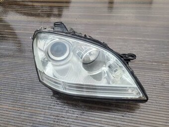 MERCEDES ML W164 PRAVE SVETLO