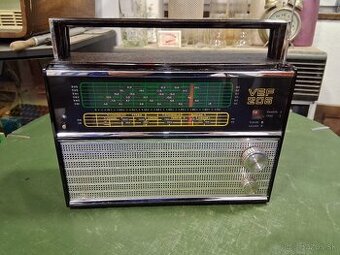 rádio  VEF 206 - retro