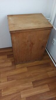 Šijací stroj Lúčnik