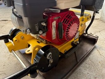 Vibračná doska  Bomag BVP 18/45 91kg