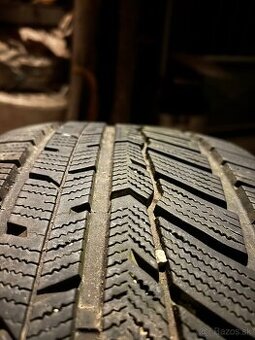 Predám zimnú pneumatiku Austone 225/45 r17 94V