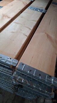 Paletové ohrádky na záhony