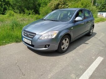 Predám kiu seed 1.6 crdi .