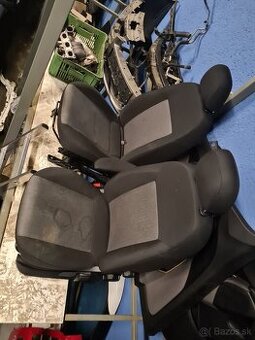 Predné sedadlá Fiat Doblo 2020