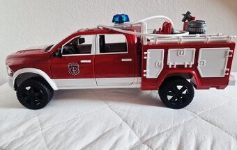 Bruder hasičské auto