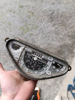 Tachometer na zetor