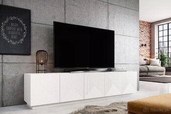 Skrinka pod Tv