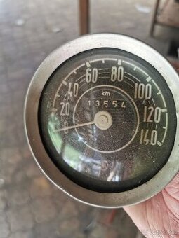 Starý tachometer