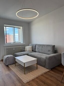 Na prenájom: kompletne zariadený 3i byt s loggiou – Rajčians