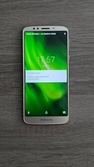 Motorola g6 Play - zlatá verzia.