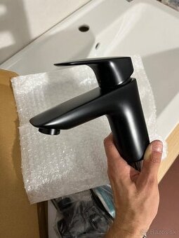 Hansgrohe Logis 100  čierna - úplne nová umývadlová batéria - 1