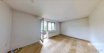 NNEWCASTLE⏐PREDAJ - 4-izbový byt s dvoma balkónmi a garážou