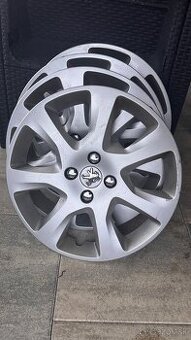 Puklice R17 Peugeot(original)