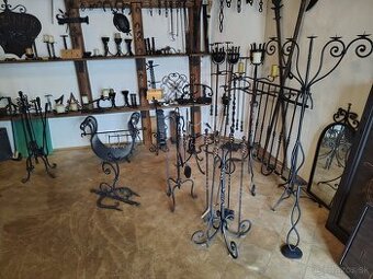 Predáme rôzne kované výrobky zo skladu.