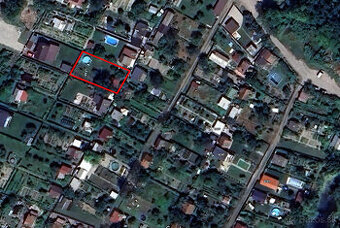 EXKLUZÍVNE NA PREDAJ ZÁHRADA S CHATKOU V KOMÁRNE