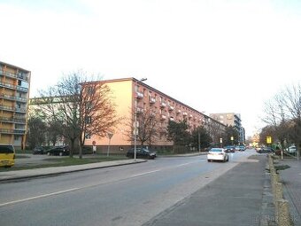 Predaj 3 izbový byt  TEHLA Drieňová  BA II Ružinov
