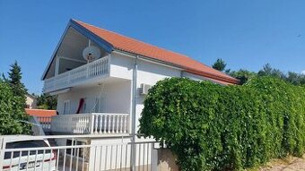 CHORVÁTSKO - Dom v peknej tichej lokalite - Gornji Karin, ZA - 1