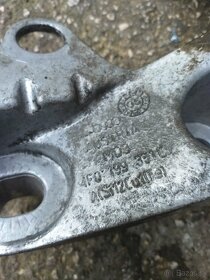 Držiak stabilizátora A6 c6